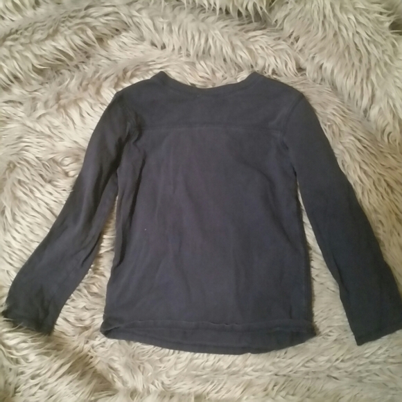 Old Navy long sleeve shirt, gold detail, 4T - Picture 2 of 5